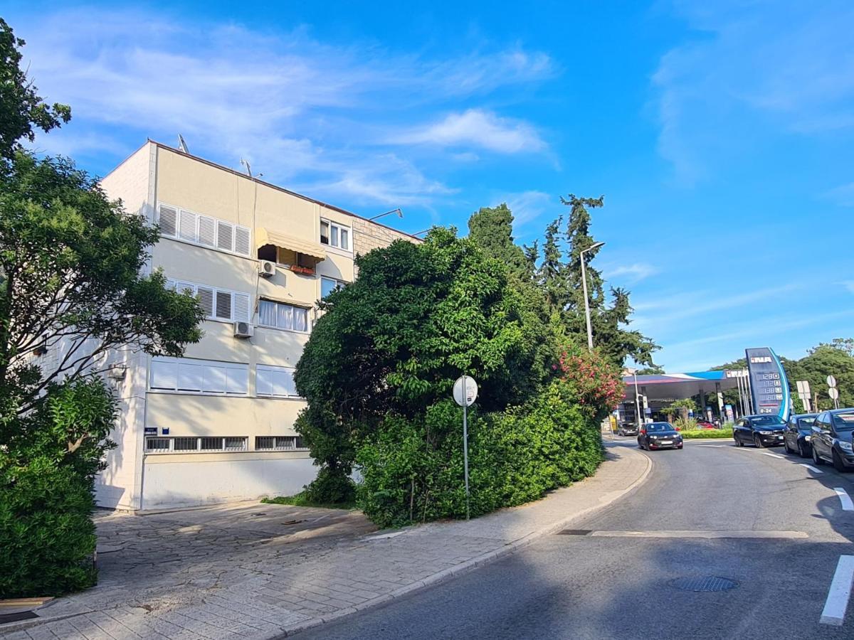 Apartment Fani With Free Private Parking Дубровник Екстер'єр фото
